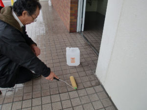 下地処理剤Ａを塗布