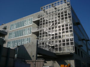東面を8年後に汚れ防止結果確認 東面を8年後に汚れ防止結果確認